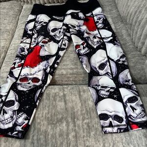 CVG Naughty List (Santa Skull) Capri Leggings medium
